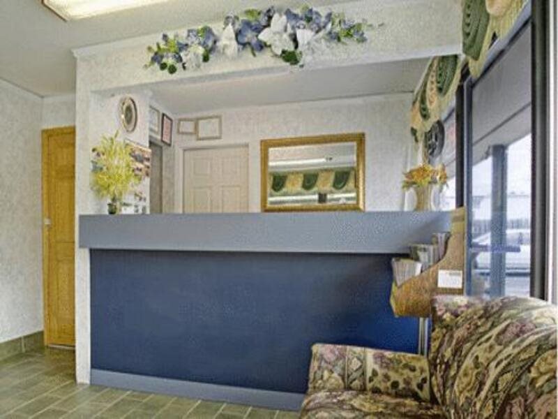 Americas Best Value Inn Dayton - photo 3
