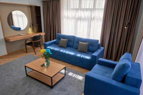 Solutel DUET apt 29 — 4-Star Luxury Hotel in Bishkek, Kyrgyzstan