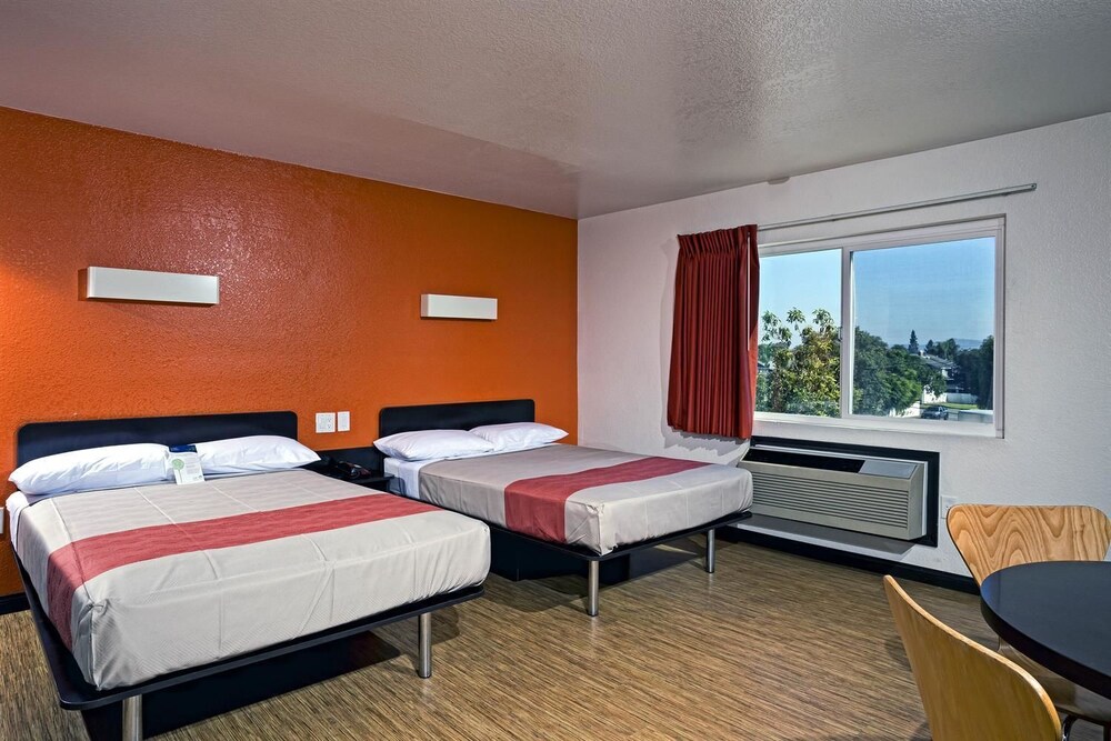 Motel 6 Costa Mesa CA Newport Beach - photo 8