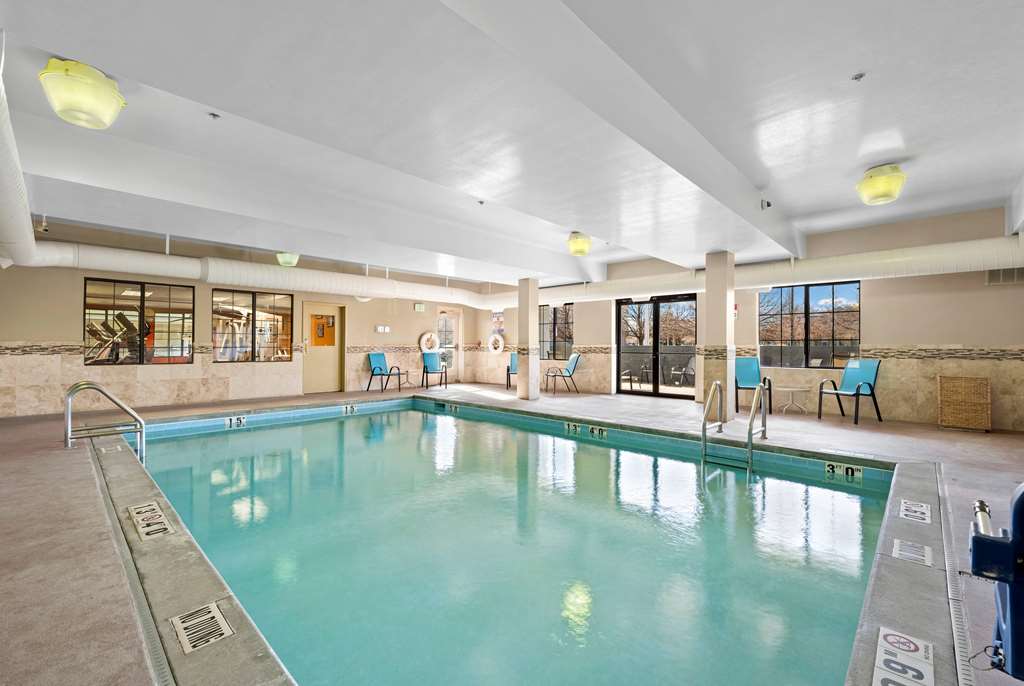 AmericInn by Wyndham Denver Airport - photo 9