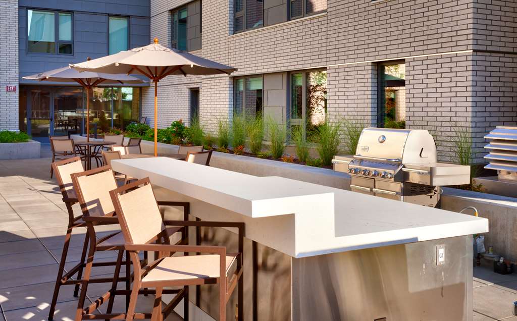 Hyatt House Portland Downtown - photo 25