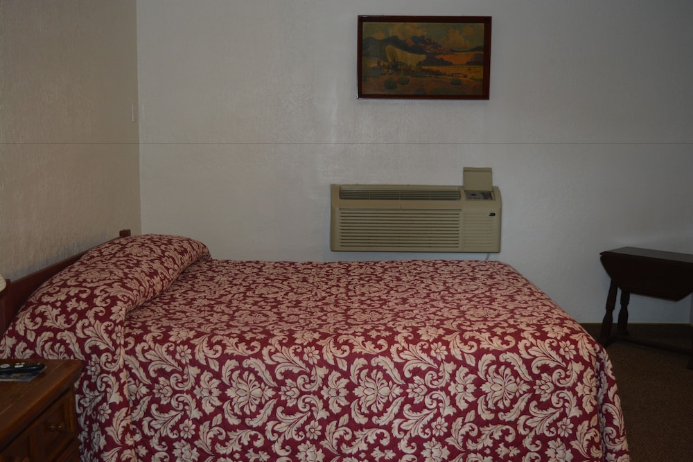 The Evergreen Inn Motel and RV Park - photo 5