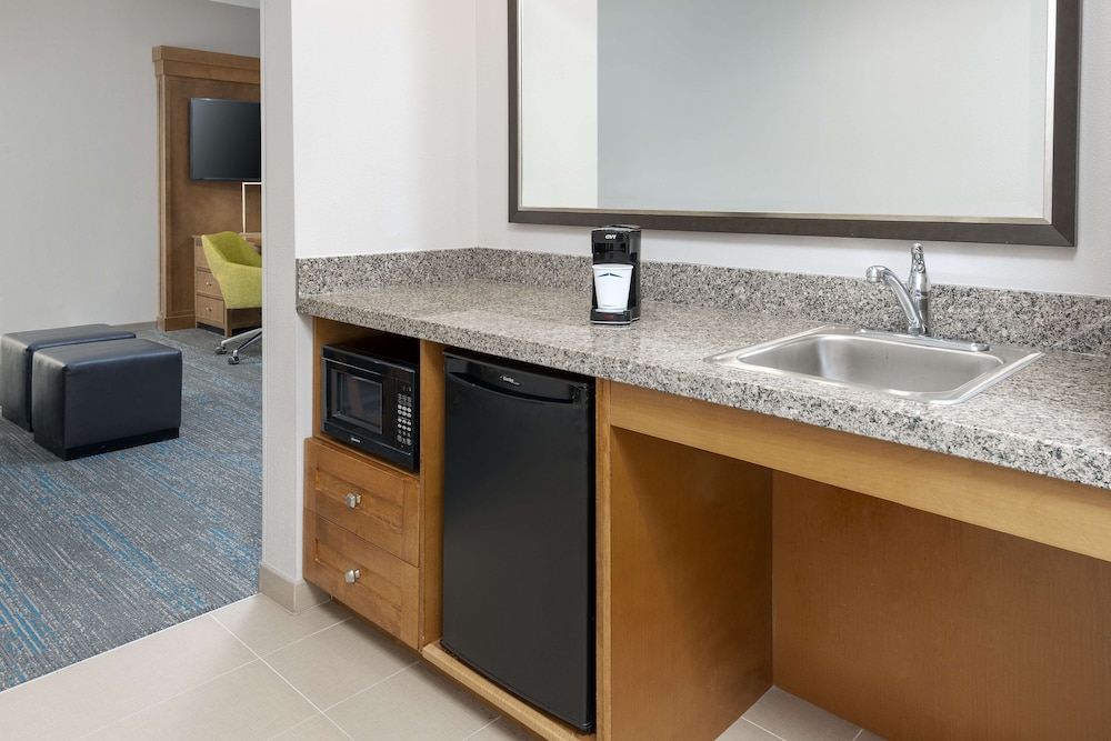 Hampton Inn & Suites Clayton St. Louis Galleria Area - photo 7