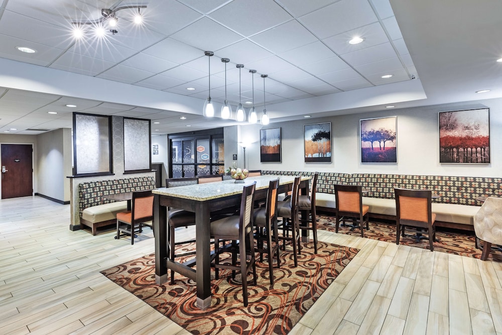 Hampton Inn Aiken - photo 19