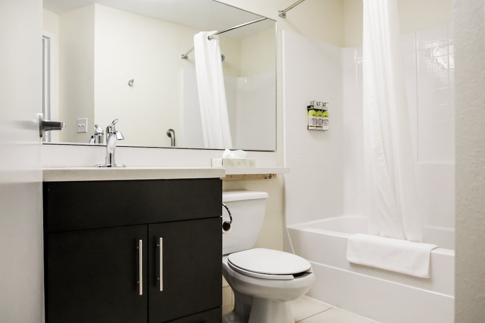 Candlewood Suites Richmond North Glen Allen by IHG - photo 18