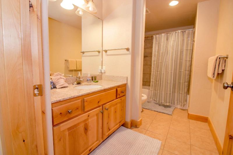 Fox Pointe At Redstone By Lespri Management - photo 50