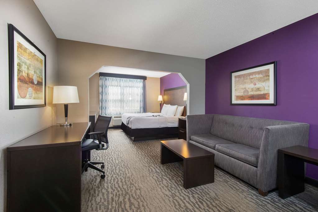 La Quinta Inn & Suites by Wyndham Erie - photo 45