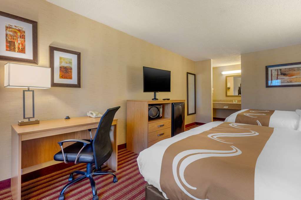 Quality Inn Exit 4 - photo 39