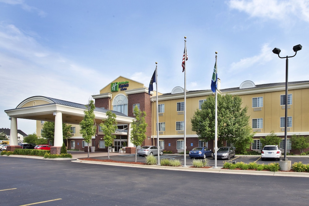 Holiday Inn Express Hotel & Suites Woodhaven by IHG - photo 62