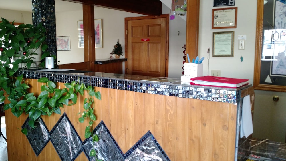 Little HiltInns - photo 27