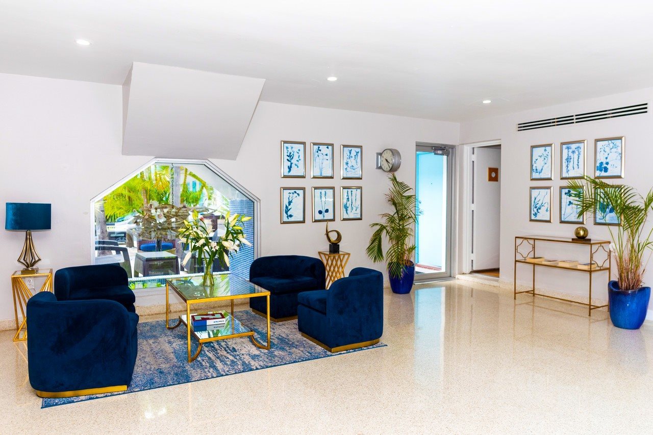 Aqua Hotel & Suites - photo 4