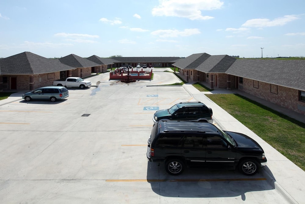 Guest Inn San Benito Harlingen - photo 27