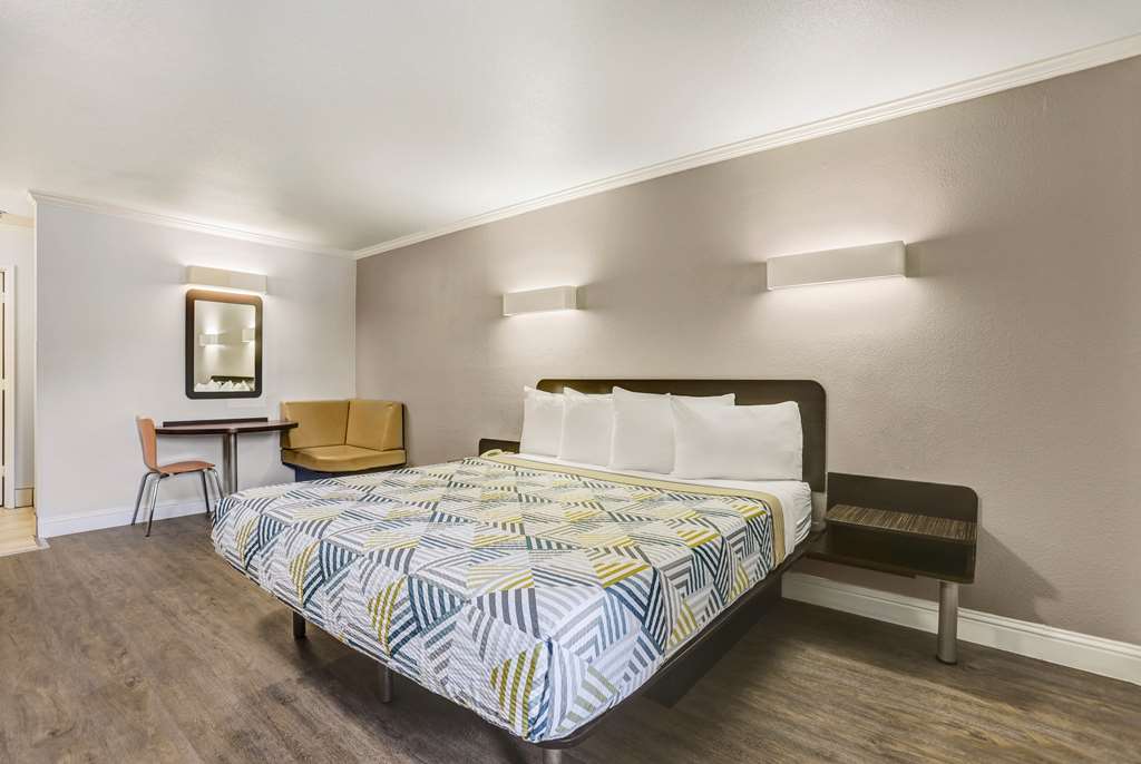 Motel 6 Lodi CA - photo 16