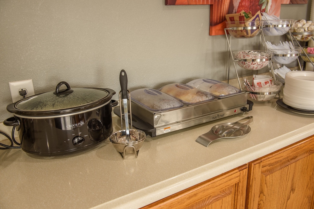 Richland Inn Lawrenceburg - photo 30