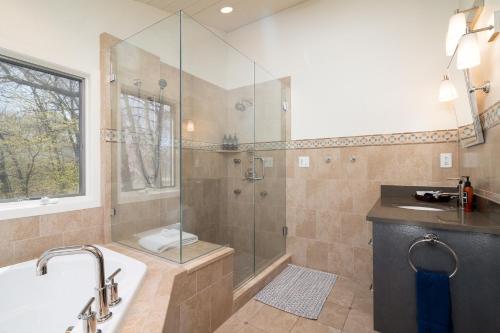 Riverfront Inn - photo 28