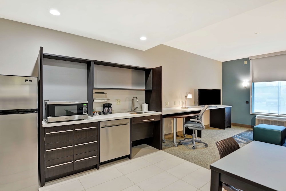 Home2 Suites by Hilton Madison Huntsville Airport - photo 15