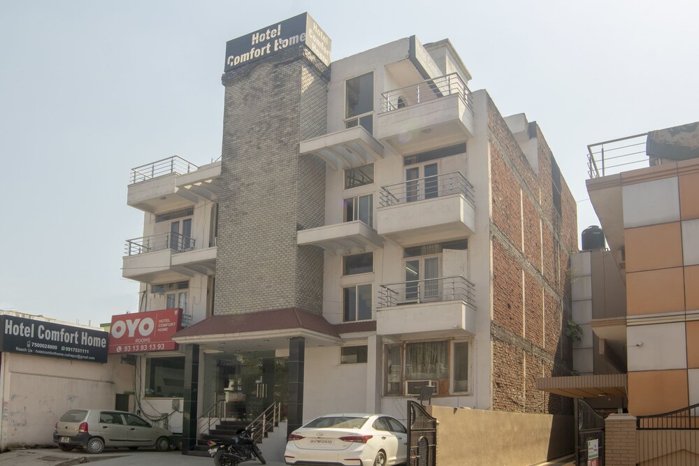 OYO 3690 Hotel Comfort Home — hotel near Pantnagar Airport