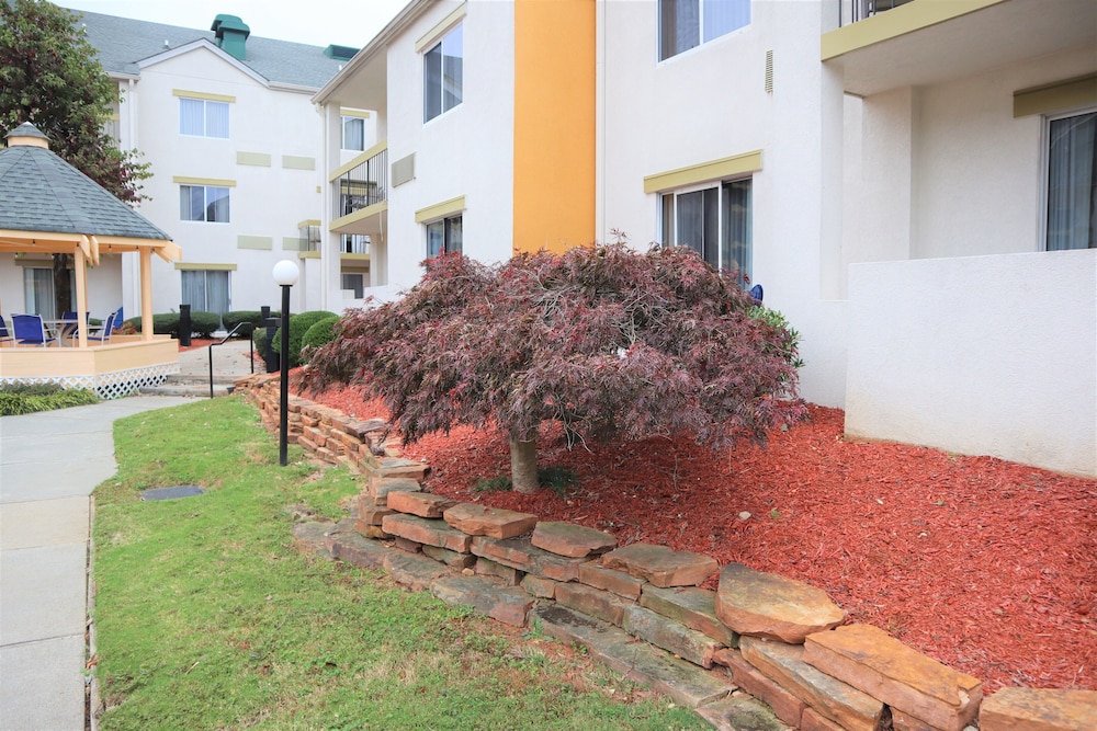 Baymont by Wyndham Norcross Atlanta - photo 26