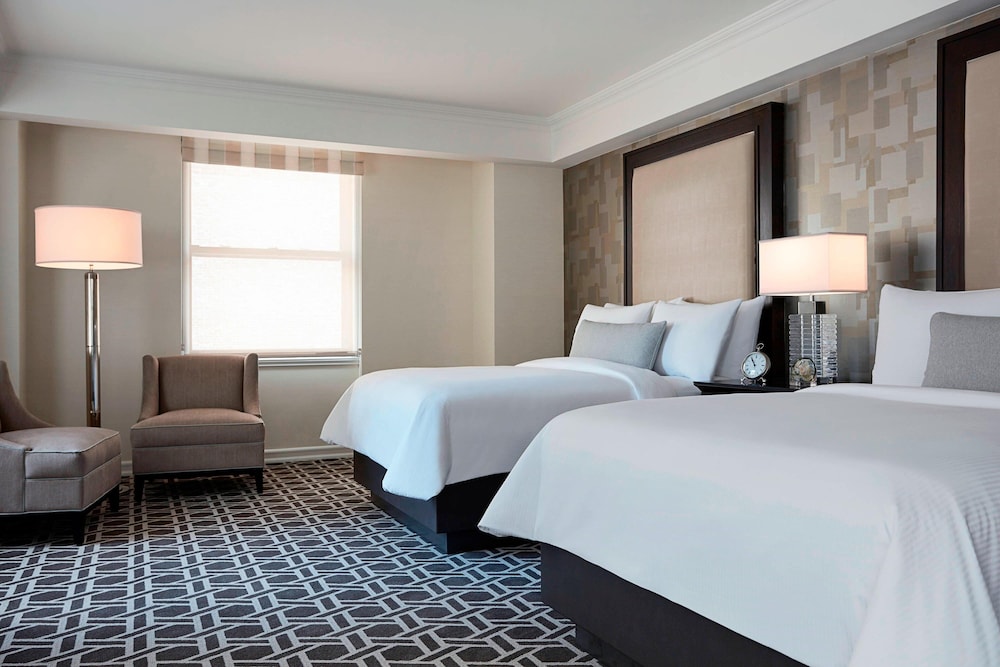 JW Marriott Essex House New York - photo 13