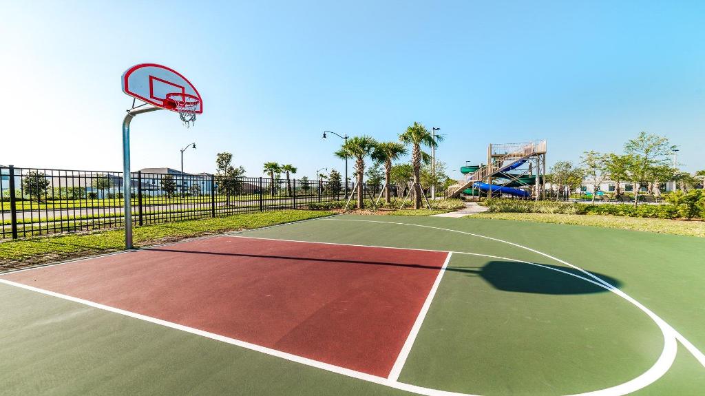 Storey Lake 5br Family Townhome W Pool Near Disney - photo 12