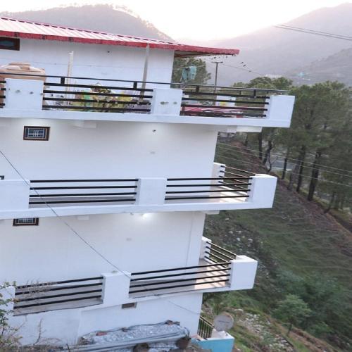 Hotel Prakash by Stayapart — hotel in Barkot