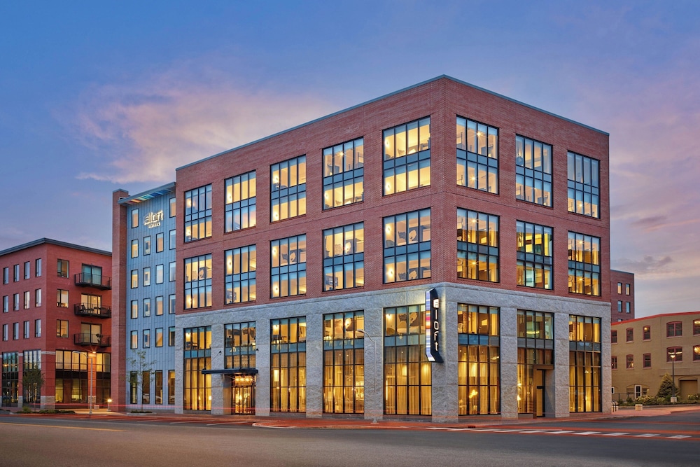 Aloft Portland Downtown Waterfront ME - featured photo