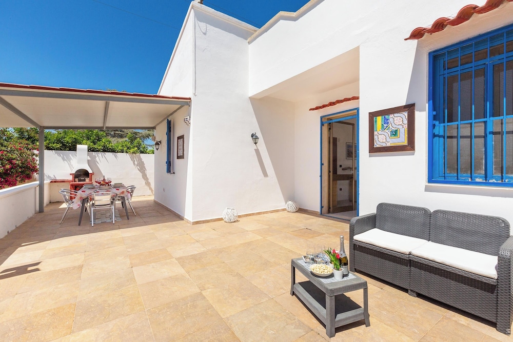3954 Villetta Mamapace by Barbarhouse — 4-Star Luxury Hotel in Porto Cesareo, Italy