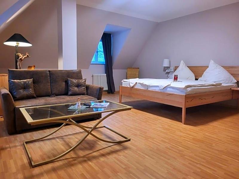 Hotel Cafv Ritter Von Bv Hl — hotel in Deidesheim