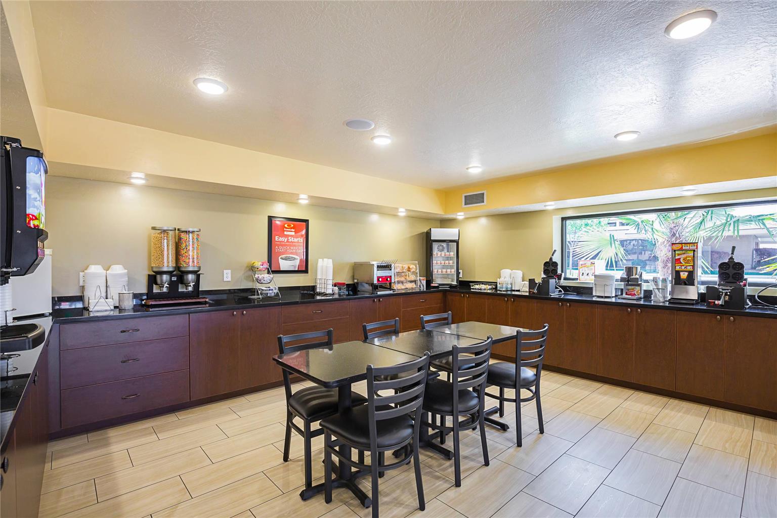Econo Lodge Hurricane Zion Park Area - photo 24
