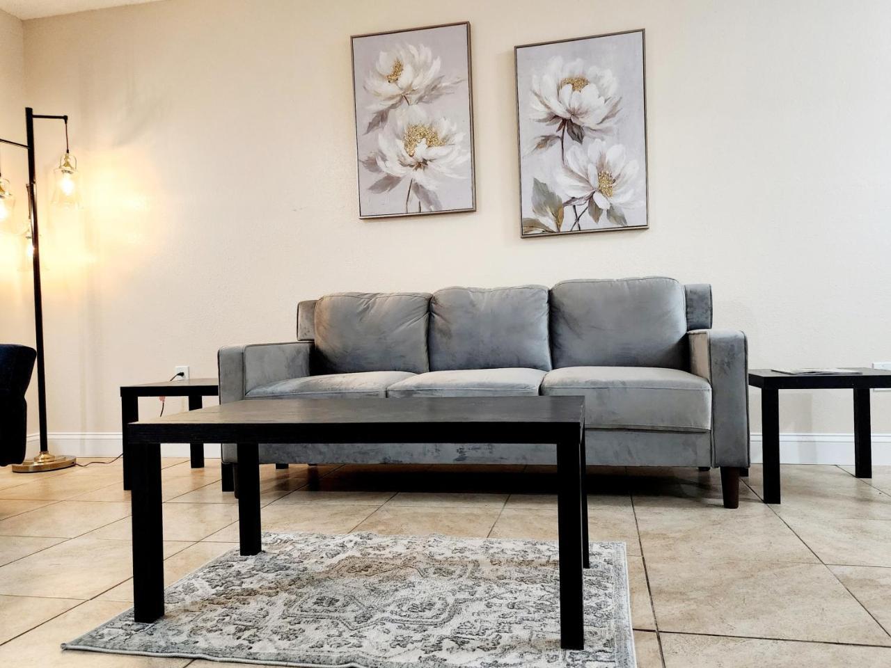 Toria Suites 920 in Lakeland, United States