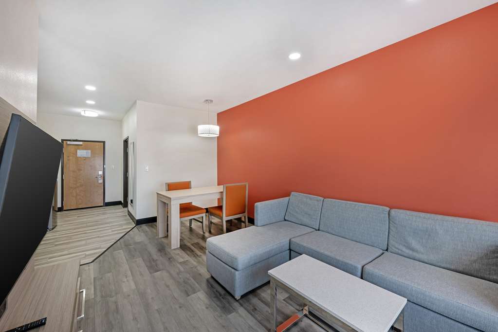 Best Western Plus Executive Residency Carlsbad Hotel - photo 31