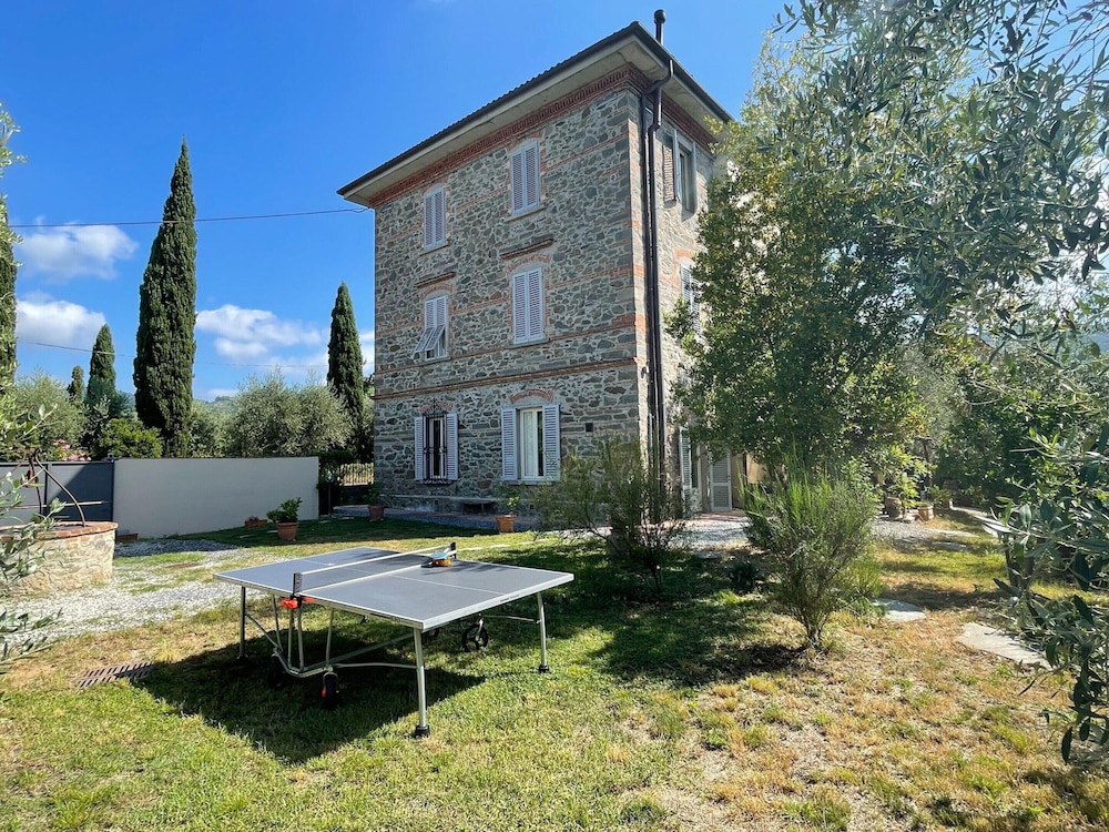 Holiday Home in Toscana With Pool — 4-Star Luxury Hotel in Larciano, Italy