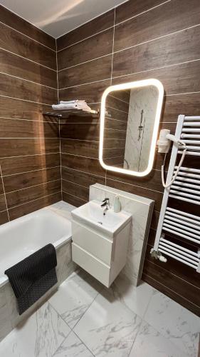 Top Design Apartment — 4-Star Luxury Hotel in Fonyod, Hungary