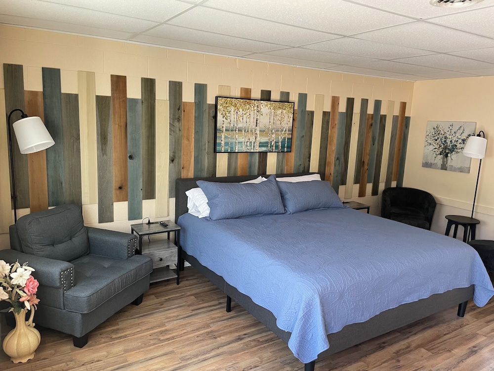 Riverview Inn — Grayling — photo 5