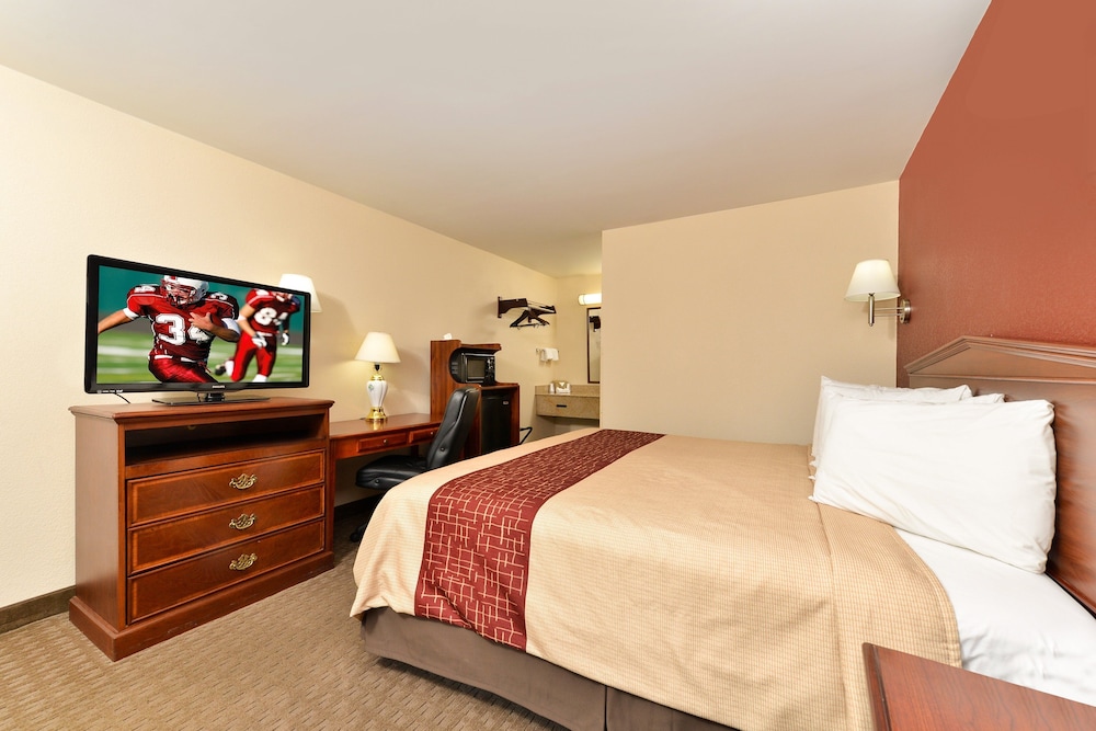 Red Roof Inn Dalton - photo 5