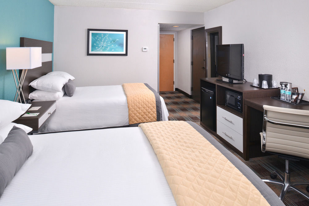 Wyndham Garden Greenville Airport - photo 11