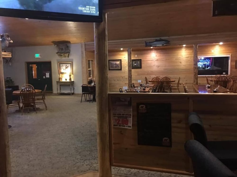 Lakeside Resort and Motel - photo 147