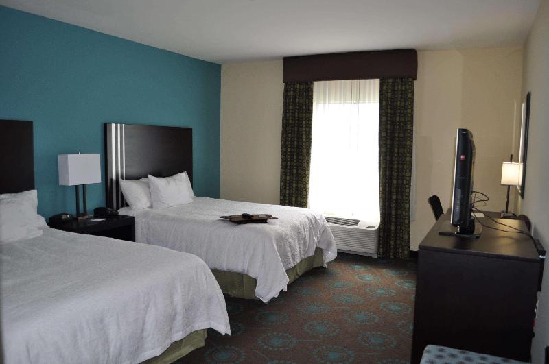 Hampton Inn Pleasanton - photo 10