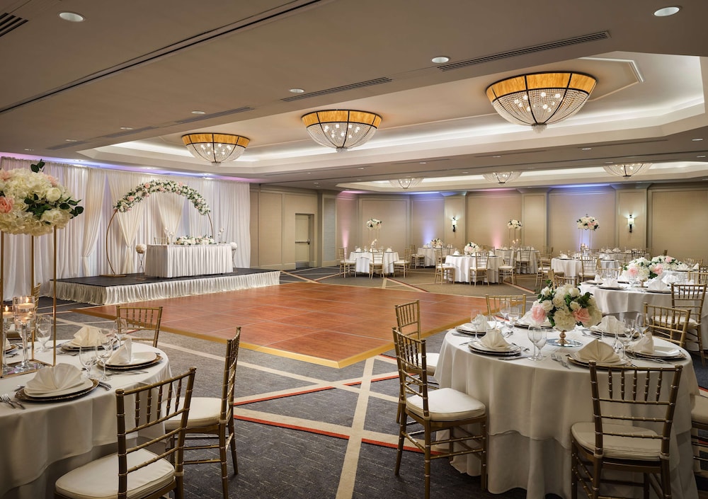 Hilton Arlington - photo 47