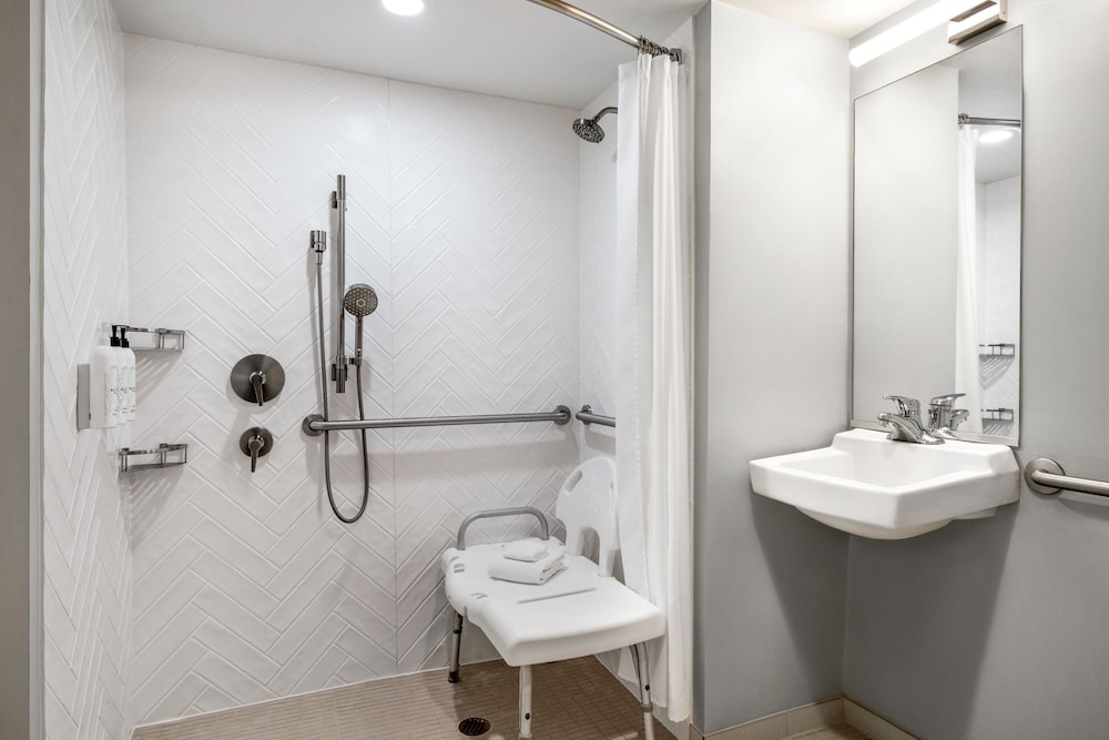 TownePlace Suites by Marriott Fort Meade National Business Park - photo 23