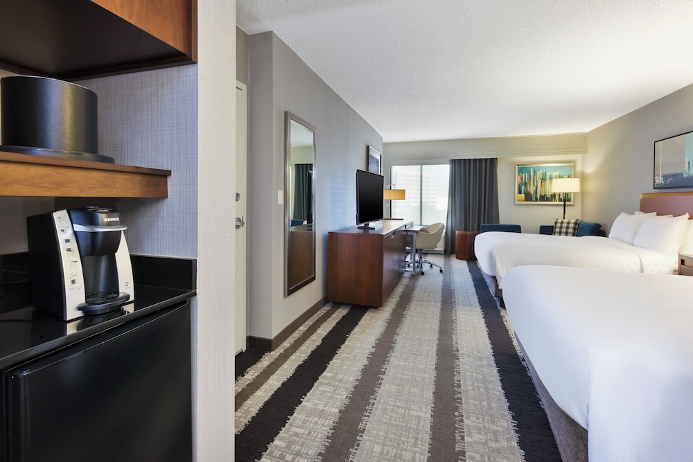 Crowne Plaza Dulles Airport by IHG - photo 44