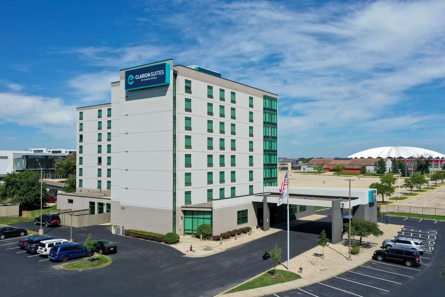 Clarion Suites Central - photo 4