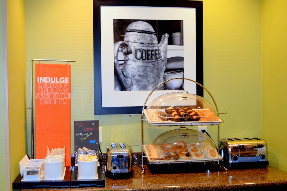 Hampton Inn Bath - photo 33