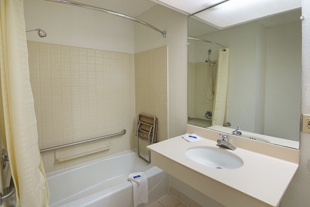 Motel 6 Newnan GA - photo 20