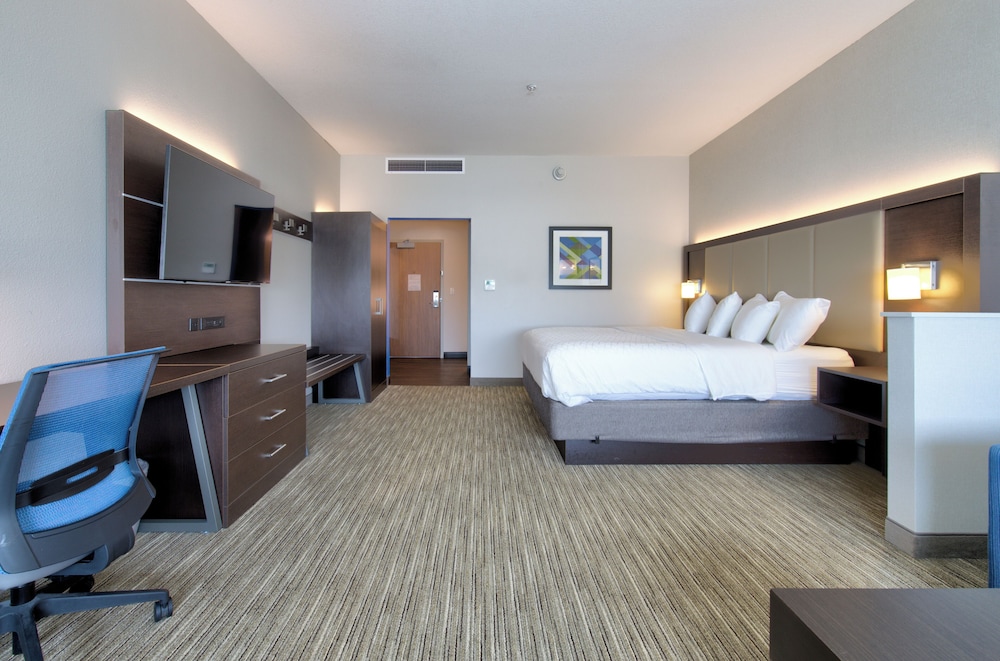 Holiday Inn Express & Suites Onalaska La Crosse Area by IHG - photo 9