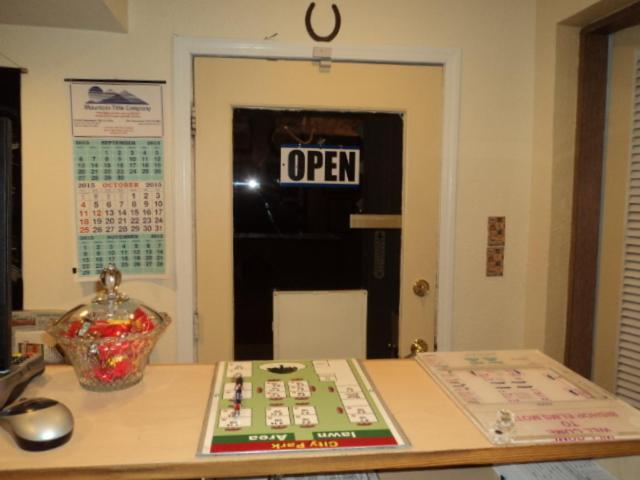 Bishop Elms Motel - photo 16