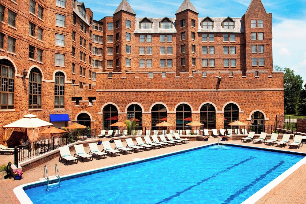 Sheraton Parsippany Hotel - photo 17