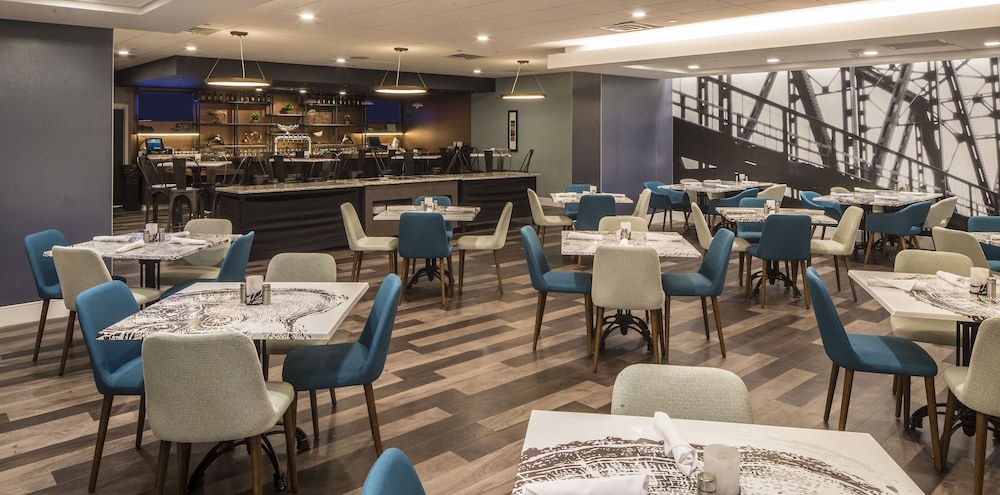 Crowne Plaza Suites Pittsburgh South by IHG - photo 35