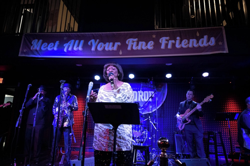 Dew Drop Inn - photo 38