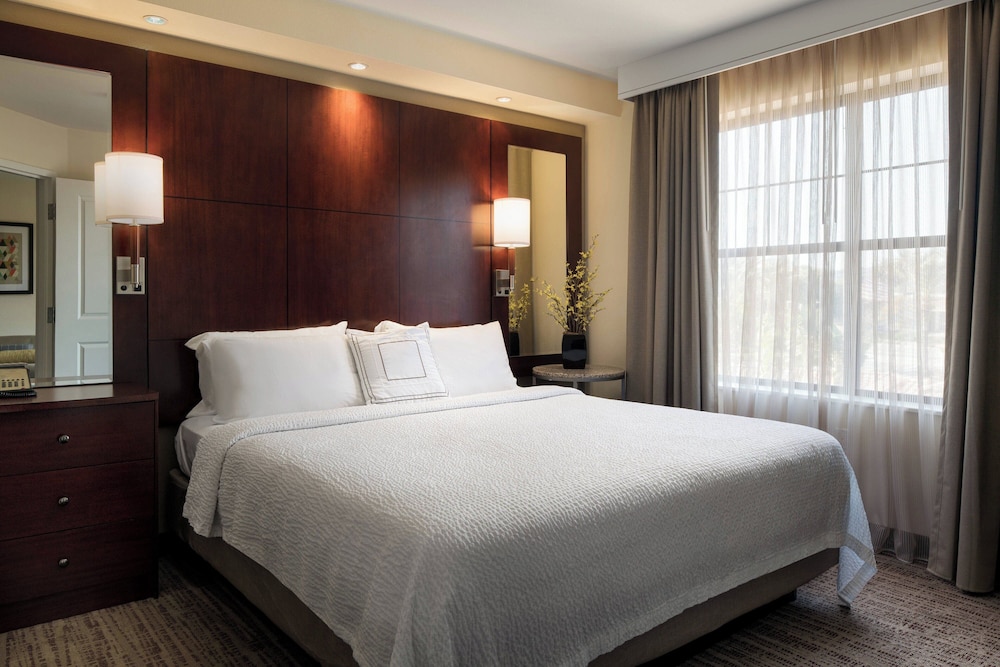 Residence Inn by Marriott Camarillo - photo 9